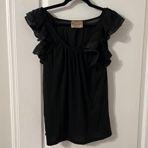 Black tee with ruffle shoulder details size m‎ Y2K